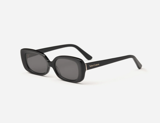VELVET CANYON Zou Bisou Sunglasses, Black