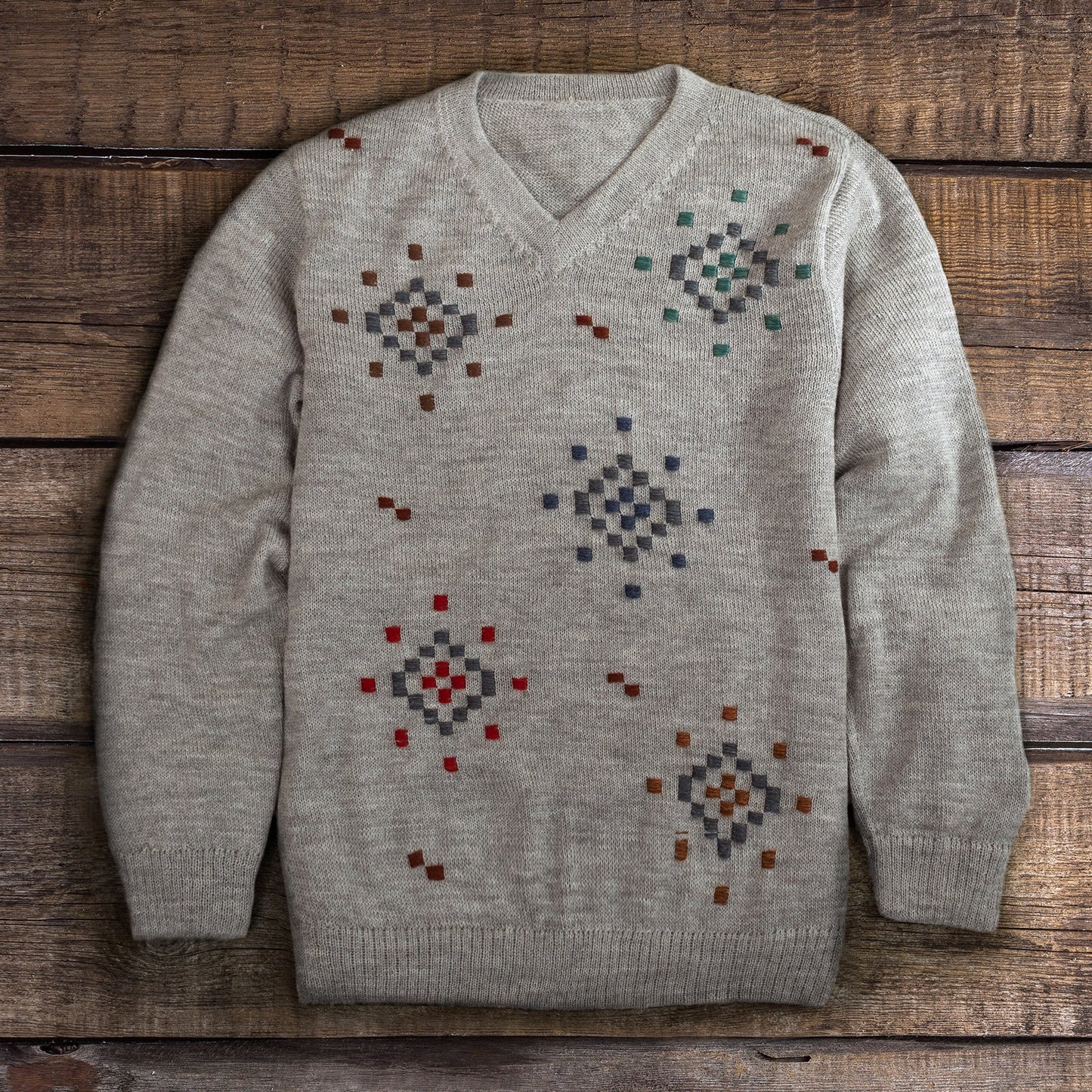 100% Alpaca Hand-Embroidered Men's Pullover Sweater in Grey - Little Stitches in Grey